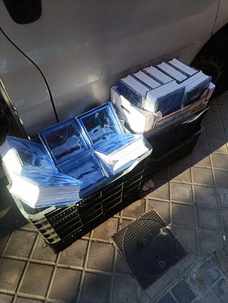 140 Paves (ladrillos de cristal)