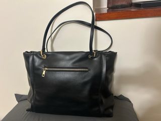 Bolso Sfera Negro Piel Sintética