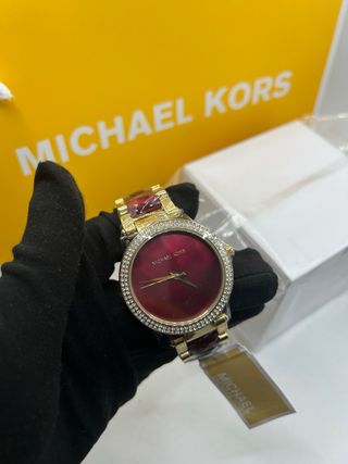 Reloj Michael Kors Dorado y Rojo