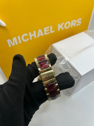Reloj Michael Kors Dorado y Rojo