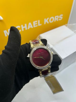 Reloj Michael Kors Dorado y Rojo