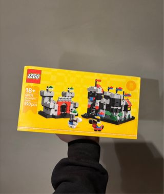 LEGO 40775 – Mini Knight’s Castle Limited Edition