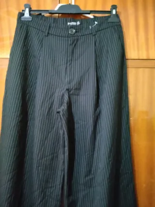 Conjunto chaleco y pantalón rayas sin estrenar