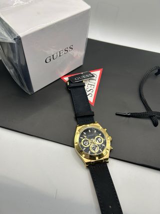 Reloj Guess Dorado y Negro