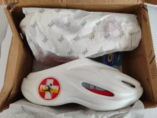 Chanclas 361° Aaron Gordon Whale 2 Blancas Rojas