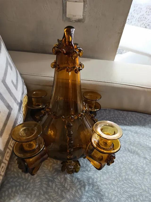 Antica lampada mallorchina in vetro soffiato ambra