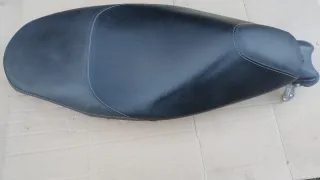 Asiento Yamaha NMAX 125-250 con soporte año 2020