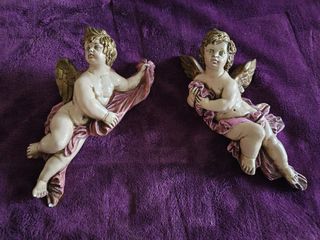 Pareja de querubines antiguos
