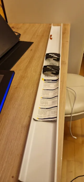 Canaleta ocultación cables Vogel’s 8 cables