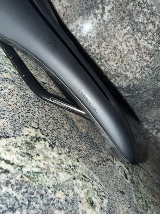 Sillín Giant Fleet SL Negro