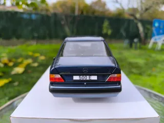 Mercedes 500E W124 - Norev 1:18