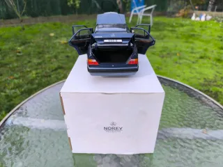 Mercedes 500E W124 - Norev 1:18