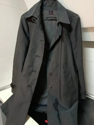 Abrigo gabardina Zara azul oscuro L