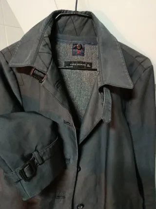 Abrigo gabardina Zara azul oscuro L