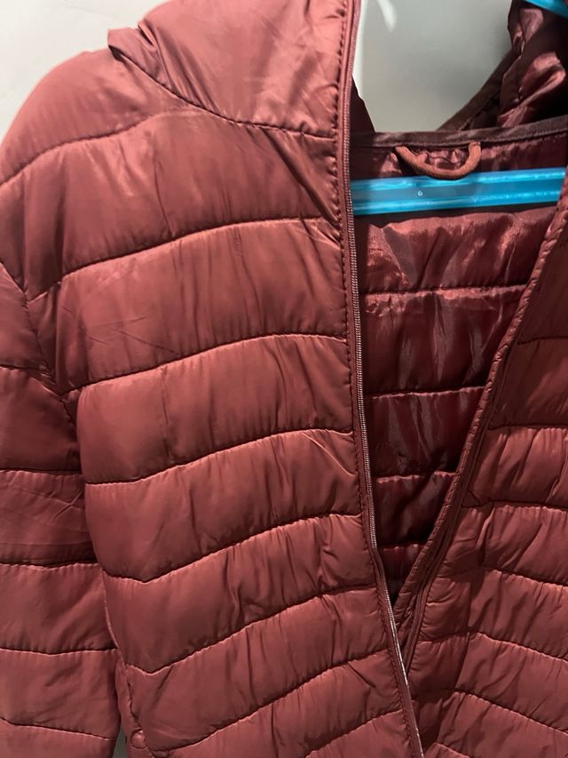 Chaqueta acolchada con capucha