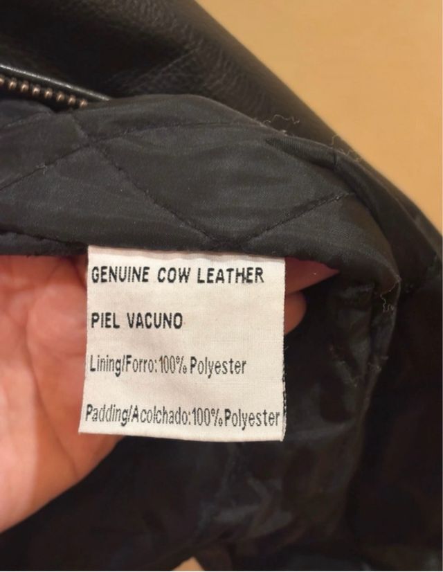 Chaqueta de cuero vacuno negra
