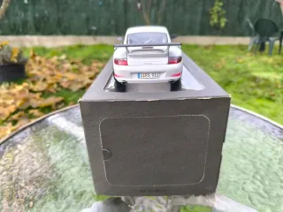 Porsche 996 GT3 RS - Autoart 1:18