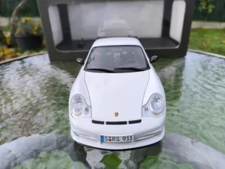 Porsche 996 GT3 RS - Autoart 1:18