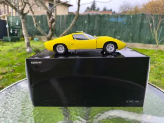 Lamborghini Miura P400 SV - Kyosho 1:18