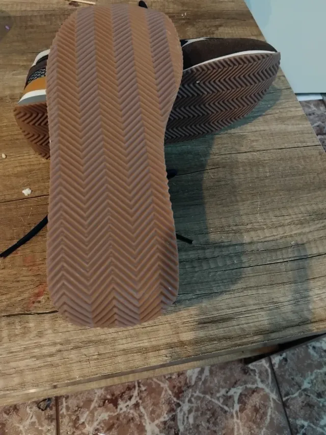 Zapatillas Yumas Marrones y Azules