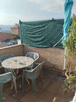 Alquiler habitacion en piso duplex.LEER ANUNCIO!