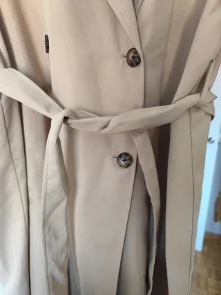 Gabardina trench Stradivarius beige L