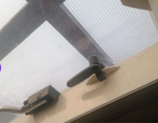 Cierre manecilla claraboya caravana