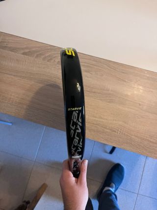 Pala de pádel StarVie Icarus