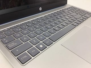 pc portatil hp hp laptop 15-fd0054ns