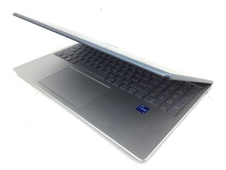 pc portatil hp hp laptop 15-fd0054ns