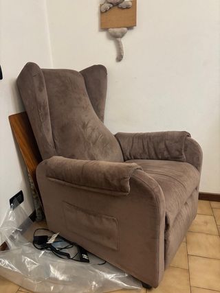 Poltrona alzapersona 2 motori dispositivo medico