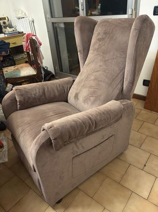 Poltrona alzapersona 2 motori dispositivo medico