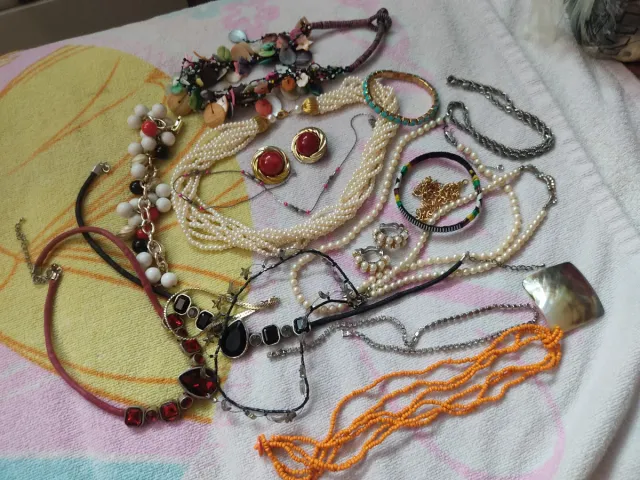 Lote de bijuterias antigas