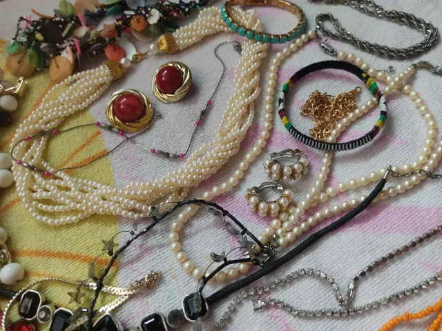 Lote de bijuterias antigas