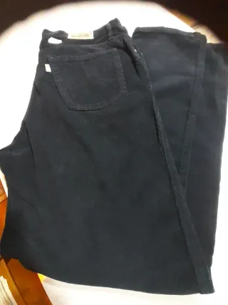 Pantalón pana tipo vaquero negro unisex