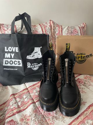 Botas Dr. Martens Negras con Cremallera