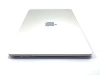 portatil apple apple macbook air m3 8-core 4.0 13 (10gpu) (2024) (a3113)