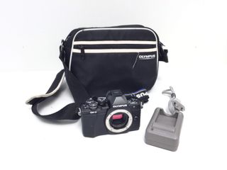 camara digital evil olympus om-d e-m10 mark ii