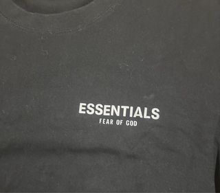 Camiseta Essentials Negra