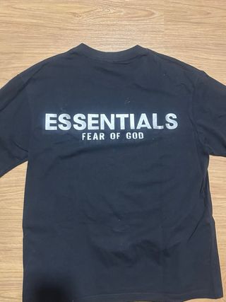 Camiseta Essentials Negra