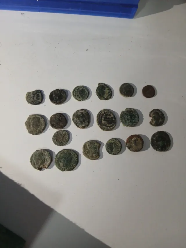 Lote de 19 Monedas Romanas Antiguas