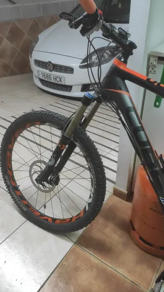 Bicicleta Cube Doble Suspensión