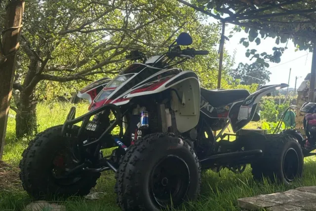 Suzuki LTZ 400 Quad