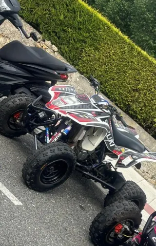 Suzuki LTZ 400 Quad