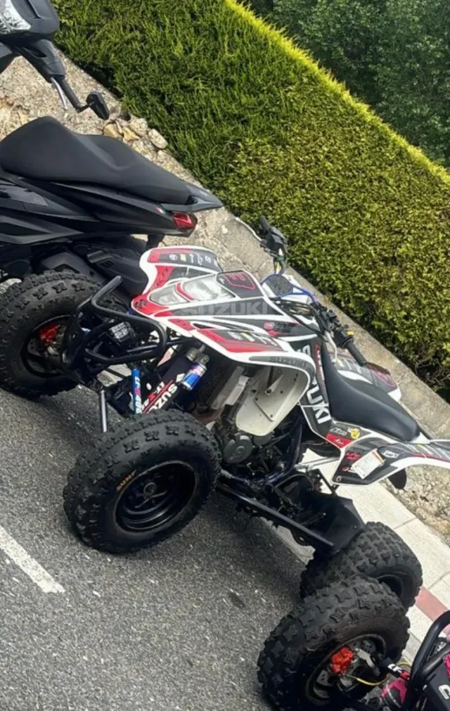 Suzuki LTZ 400 Quad