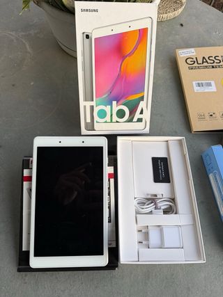 Samsung Galaxy Tab A + Accesorios