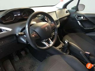 Peugeot 208 5P STYLE 1.2L PureTech 60KW (82CV)