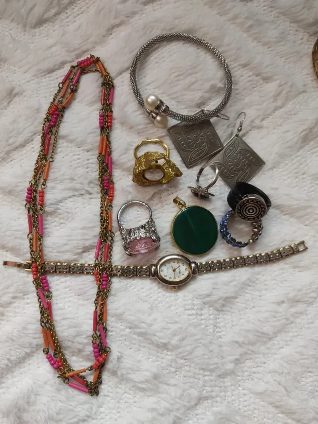 Lote de bijuterias antigas