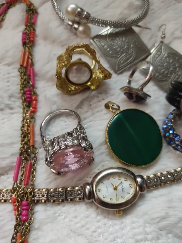 Lote de bijuterias antigas