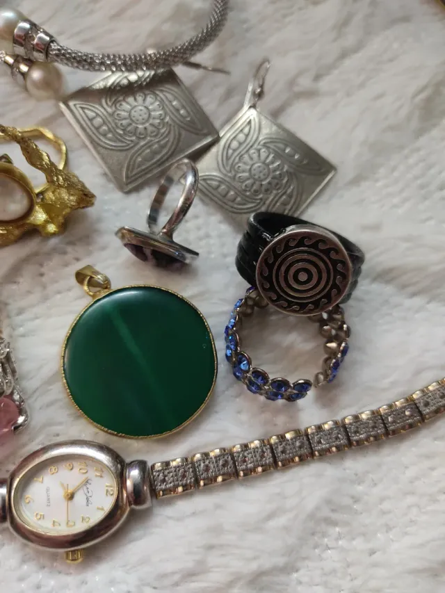 Lote de bijuterias antigas